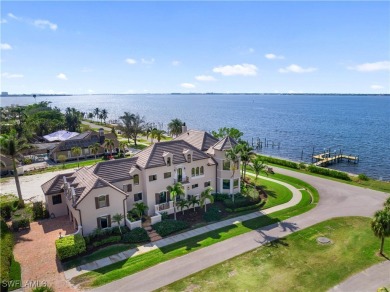 Caloosahatchee River Home For Sale in Fort Myers Florida