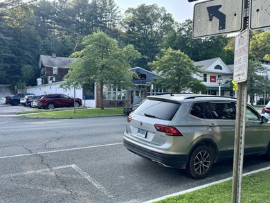 Right in the center of Salisbury on Main St, NEO a profitable