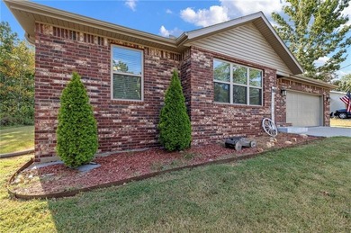 Lake Loch Lomond Home For Sale in Bella Vista Arkansas