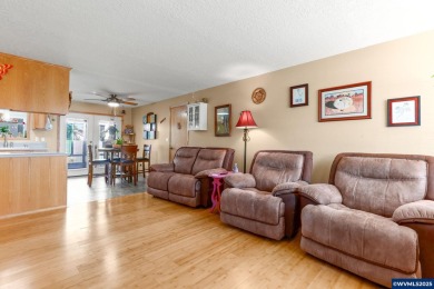 Beautiful well kept home with an open and spacious feel! large