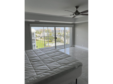 Gorgeous Marina and Coastal Views! 2 Bedroom and 1/2 (1/2 can be - photo 20