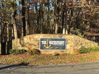 Lake Lot For Sale in Moneta, Virginia