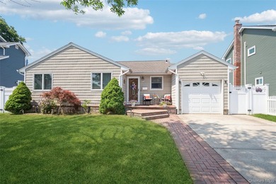 Turnkey 3-bedroom, 2-bathroom ranch-style home with 1-car garage - photo 1