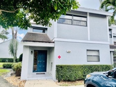 Lake Condo For Sale in Coconut Creek, Florida
