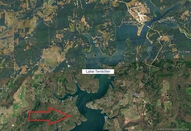 Escape to the clear waters of Lake Tenkiller with this prime 0 - photo 3