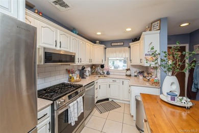 Turnkey 3-bedroom, 2-bathroom ranch-style home with 1-car garage - photo 5