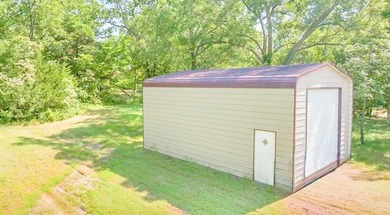 Escape to lake life at Sugar Valley Lakes with this hard-to-find - photo 4