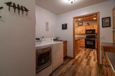 Lovingly well maintained 2 owner 3 bed, 4 bath 2003 built 1752 - photo 21