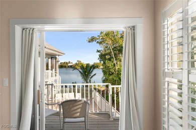Stunning Lakefront Home Perfect for Nature Lovers Welcome to - photo 28