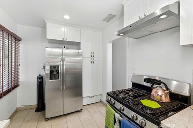 Welcome to 618 W 21st Street, a beautifully upgraded 2-bedroom - photo 10