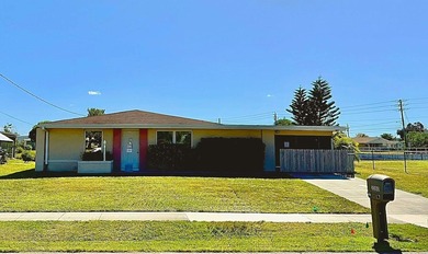 Port Charlotte Waterway Area Home For Sale in Port Charlotte Florida