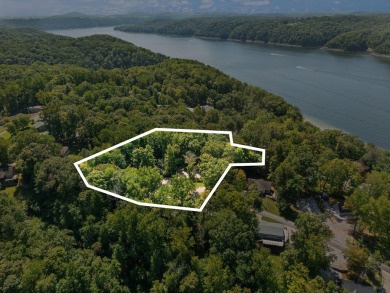 Lake Home For Sale in Monticello, Kentucky