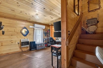 Nestled on nearly an acre, this charming three-bedroom - photo 11