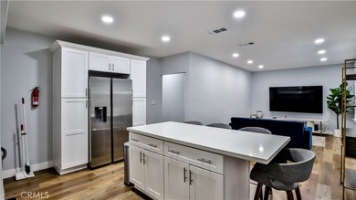 Property to be delivered vacant by close of escrow. Beautifully - photo 11
