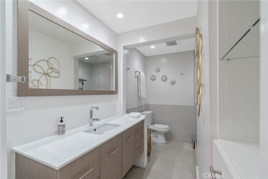 Welcome to 30 Reef #3 where ocean & canal views meet modern - photo 17