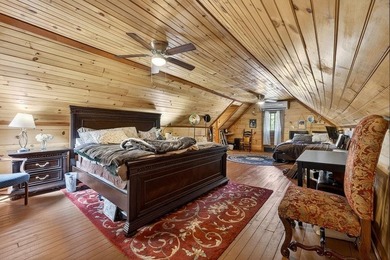 Nestled on nearly an acre, this charming three-bedroom - photo 19