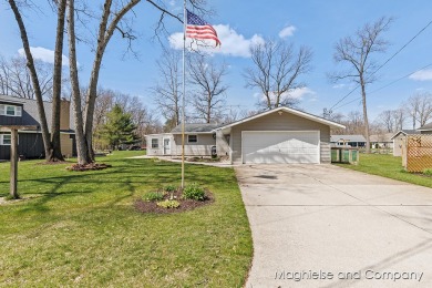 Indian Lake - Montcalm County Home For Sale in Howard City Michigan