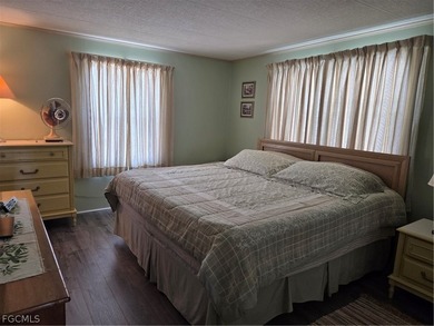 IMMACULATE & SPACIOUS! This fully-furnished double-wide is one - photo 25