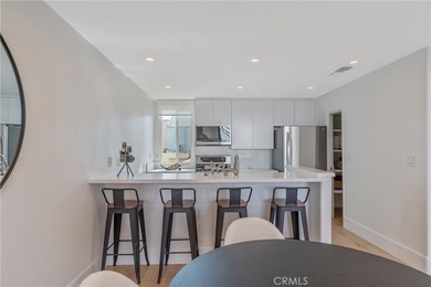 Welcome to 30 Reef #3 where ocean & canal views meet modern - photo 31