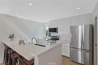 Welcome to 30 Reef #3 where ocean & canal views meet modern - photo 34