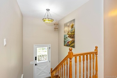 Beautifully updated Hi-Ranch on 1.5 private, park-like acres - photo 6