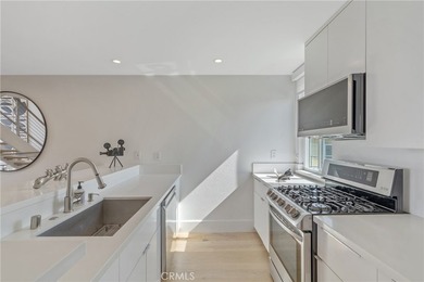 Welcome to 30 Reef #3 where ocean & canal views meet modern - photo 36