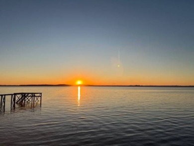 Lake Home For Sale in Many, Louisiana