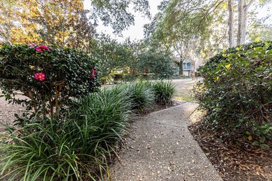 Don't miss this beautifully remodeled 2BR/2BA home in the heart - photo 3