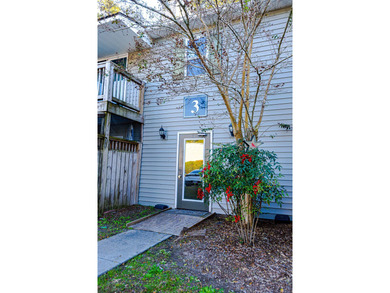 Don't miss this beautifully remodeled 2BR/2BA home in the heart - photo 7