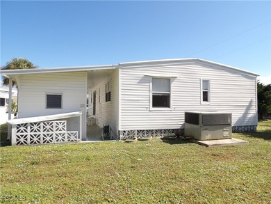 WELCOME to 301 Twig Court! This spacious and well-maintained - photo 3