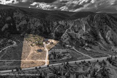 Discover a rare family compound opportunity set on 4.4 - photo 15