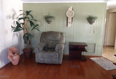 WELCOME to 301 Twig Court! This spacious and well-maintained - photo 8