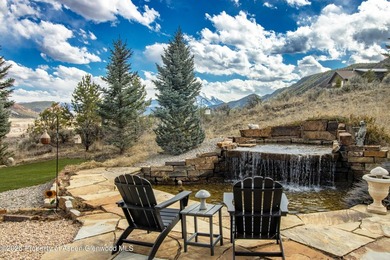 Discover a rare family compound opportunity set on 4.4 - photo 20