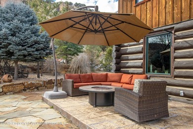 Discover a rare family compound opportunity set on 4.4 - photo 21