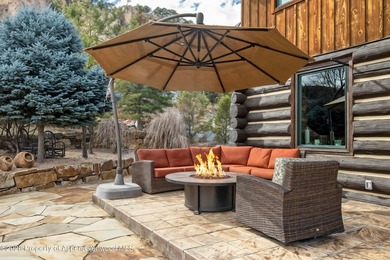 Discover a rare family compound opportunity set on 4.4 - photo 23