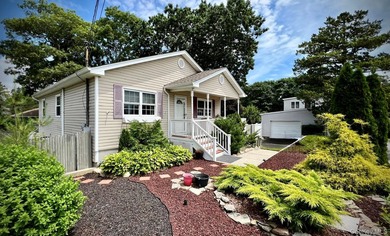 Beautifully maintained 3BR, 1BA home with cathedral ceilings in - photo 5