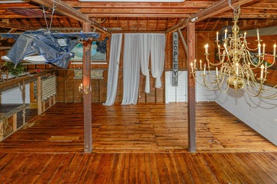 Welcome to Naples! *The Naples Barn* is a unique property that - photo 25