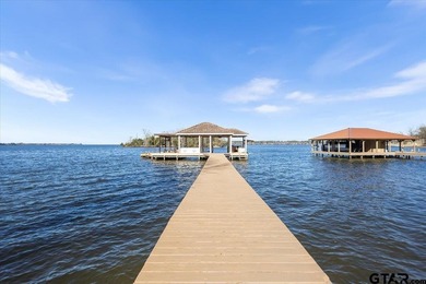 Elegant Mediterranean Estate Overlooking Lake Palestine - photo 33