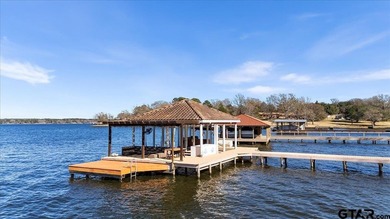 Elegant Mediterranean Estate Overlooking Lake Palestine - photo 37