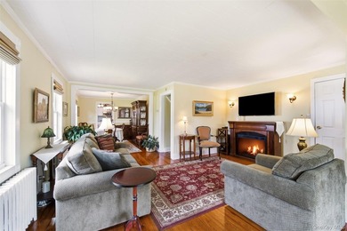 Opportunity awaits in this well-maintained home. The main level - photo 5
