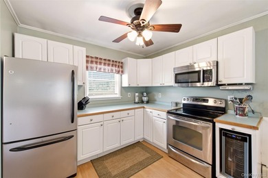 Opportunity awaits in this well-maintained home. The main level - photo 8