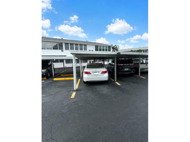 This just in! This spacious 2 Bedroom condo is waiting for its - photo 2