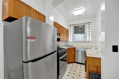 New Price, New Opportunity!! Beautiful solid brick single-family - photo 13