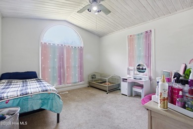 Welcome home to 804 Plantation Drive, where comfort, convenience - photo 20