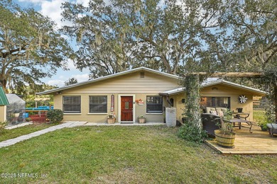 Lake Home For Sale in Melrose, Florida