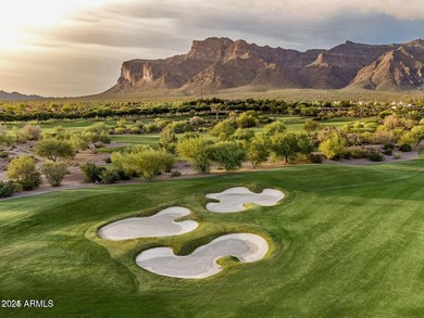 EXTREMELY MOTIVATED SELLER! Welcome to a sophisticated desert - photo 32