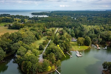 Experience the tranquility of waterfront living on this - photo 2