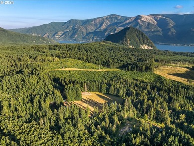 Step onto the land where Lewis & Clark once explored-the - photo 42