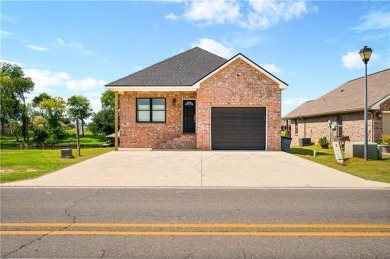 Lake Home For Sale in Natchitoches, Louisiana