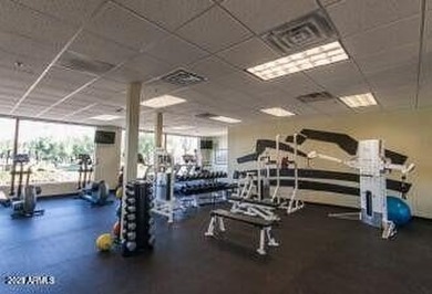 EXTREMELY MOTIVATED SELLER! Welcome to a sophisticated desert - photo 56